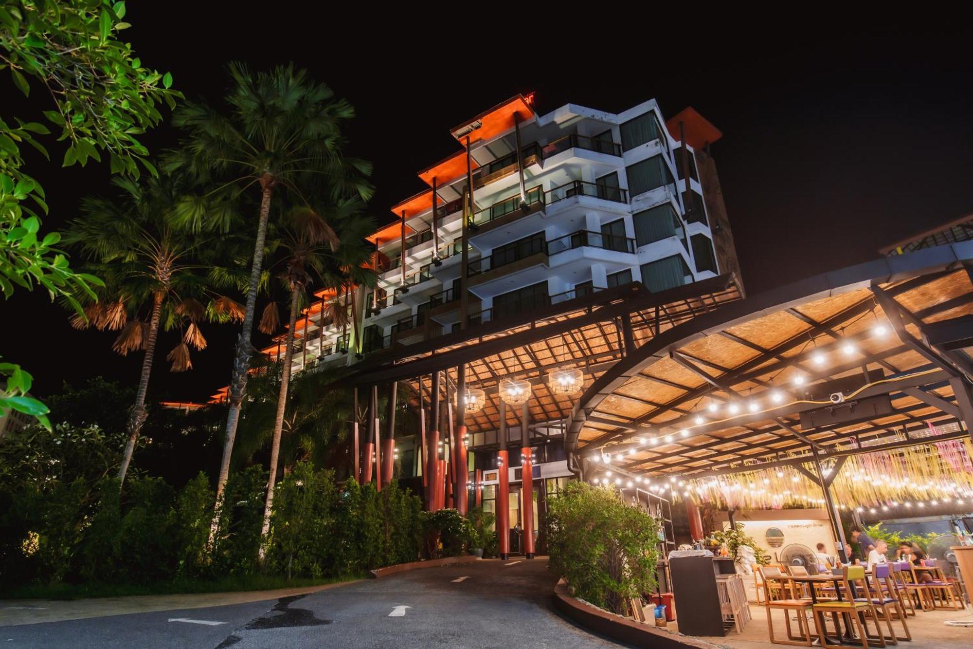 The Lunar Patong Экстерьер фото